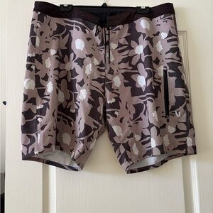 Vuori Men's Floral Swim Board Shorts - Purple and White